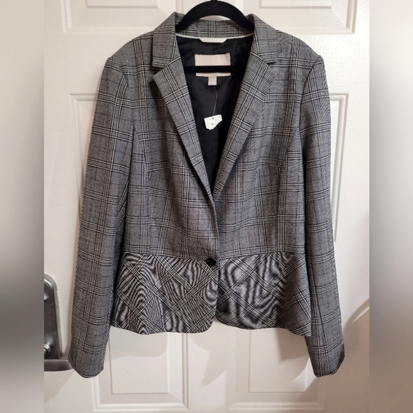 Banana Republic Jackets & Blazers - NWT Banana Republic Blazer Size 12